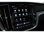 Volvo V60 T6 Automaat Plug-in hybrid AWD Ultra Dark | Elektrisch glazen panorama-dak | Head-up display | Voor- en achterstoelen verwarmd | Stuurwiel verwarmd | Bowers & Wilkins audiosysteem | Keyless entry | Lederen bekleding | Extra getint glas | Google services | Apple Carplay & Android Auto | Elektrisch verstelbare voorstoelen met geheugen |
