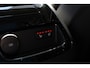 Volvo V60 T6 Automaat Plug-in hybrid AWD Ultra Dark | Elektrisch glazen panorama-dak | Head-up display | Voor- en achterstoelen verwarmd | Stuurwiel verwarmd | Bowers & Wilkins audiosysteem | Keyless entry | Lederen bekleding | Extra getint glas | Google services | Apple Carplay & Android Auto | Elektrisch verstelbare voorstoelen met geheugen |