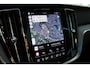 Volvo V60 T6 Automaat Plug-in hybrid AWD Ultra Dark | Elektrisch glazen panorama-dak | Head-up display | Voor- en achterstoelen verwarmd | Stuurwiel verwarmd | Bowers & Wilkins audiosysteem | Keyless entry | Lederen bekleding | Extra getint glas | Google services | Apple Carplay & Android Auto | Elektrisch verstelbare voorstoelen met geheugen |