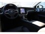 Volvo V60 T6 Automaat Plug-in hybrid AWD Ultra Dark | Elektrisch glazen panorama-dak | Head-up display | Voor- en achterstoelen verwarmd | Stuurwiel verwarmd | Bowers & Wilkins audiosysteem | Keyless entry | Lederen bekleding | Extra getint glas | Google services | Apple Carplay & Android Auto | Elektrisch verstelbare voorstoelen met geheugen |