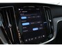Volvo V60 T6 Automaat Plug-in hybrid AWD Ultra Dark | Elektrisch glazen panorama-dak | Head-up display | Voor- en achterstoelen verwarmd | Stuurwiel verwarmd | Bowers & Wilkins audiosysteem | Keyless entry | Lederen bekleding | Extra getint glas | Google services | Apple Carplay & Android Auto | Elektrisch verstelbare voorstoelen met geheugen |