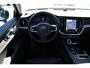 Volvo V60 T6 Automaat Plug-in hybrid AWD Ultra Dark | Elektrisch glazen panorama-dak | Head-up display | Voor- en achterstoelen verwarmd | Stuurwiel verwarmd | Bowers & Wilkins audiosysteem | Keyless entry | Lederen bekleding | Extra getint glas | Google services | Apple Carplay & Android Auto | Elektrisch verstelbare voorstoelen met geheugen |