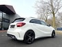 Mercedes-Benz A-klasse 180 AMG Night/ Cam/ Pano/ 19”AMG/ CarPlay/ LED