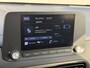 Hyundai Kona Electric EV Comfort Smart 64 kWh / SOH 100% / Afneembare Trekhaak / Warmtepomp / Dealer Onderhouden / Camera / Navigatie Apple Carplay & Android Auto / Adaptieve Cruise Control / Stoel Verwarming / Stuurwiel Verwarming / CCS Snelladen /