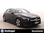 Mercedes-Benz A-klasse 200 Business Solution | Trekhaak | Panodak | Adaptive Cruise | Camera | Stoelverw. |