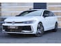 Volkswagen Passat Variant 1.5 eTSI 150pk DSG R-Line Edition | Panoramdak | Black Style | Harman Kardon