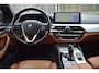 BMW 5-Serie Touring 520e Business Edition Plus | Leder | Pano | Laser Light | Trekhaak |