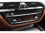 BMW 5-Serie Touring 520e Business Edition Plus | Leder | Pano | Laser Light | Trekhaak |