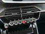 Peugeot 2008 1.2 PureTech Blue Lease Allure Keyless | Cruise control | Draadloze oplader | Navigatie