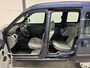 Renault Kangoo 1.6-16V Privilège (Automaat) Rolstoelauto (uniek) Rolstoel voorin - Rolstoelvervoer