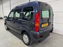 Renault Kangoo 1.6-16V Privilège (Automaat) Rolstoelauto (uniek) Rolstoel voorin - Rolstoelvervoer