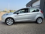 Ford Fiesta 1.25 Trend 5 drs met parkeersensoren en airco en goed onderhouden