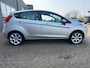 Ford Fiesta 1.25 Trend 5 drs met parkeersensoren en airco en goed onderhouden
