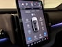 Volvo EX30 Single Motor Extended Range Ultra 69 kWh | 99% SoH | 360° 3D Camera | Stoel en Stuurwielverwarming | Panoramadak | Harman Kardon | Elektrische voorstoelen | Adaptieve Cruise Control | Pilot Assist | BLIS Dode Hoek Detectie | Keyless Drive | Parkeersensoren voor+achter | 20 Inch | Privacy Glass | Google Infotainment | Elektrisch bedienbare achterklep | Electronic Climate Control 2-Zone | Indigo - Textiel / Nordico bekleding | Warmtepomp | Apple Carplay | Volvo On Call met mobiele App functie | Onyx Black Metallic |