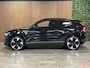 Volvo EX30 Single Motor Extended Range Ultra 69 kWh | 99% SoH | 360° 3D Camera | Stoel en Stuurwielverwarming | Panoramadak | Harman Kardon | Elektrische voorstoelen | Adaptieve Cruise Control | Pilot Assist | BLIS Dode Hoek Detectie | Keyless Drive | Parkeersensoren voor+achter | 20 Inch | Privacy Glass | Google Infotainment | Elektrisch bedienbare achterklep | Electronic Climate Control 2-Zone | Indigo - Textiel / Nordico bekleding | Warmtepomp | Apple Carplay | Volvo On Call met mobiele App functie | Onyx Black Metallic |