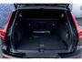 Volvo XC40 1.5 T4 Plug-in hybrid Ultimate Dark | PHEV | Panoramadak | Trekhaak | Harman Kardon Audio | Elektrische Achterklep | Keyless Entry | Navigatie | Apple Carplay | Android Auto | BLIS