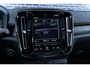 Volvo XC40 1.5 T4 Plug-in hybrid Ultimate Dark | PHEV | Panoramadak | Trekhaak | Harman Kardon Audio | Elektrische Achterklep | Keyless Entry | Navigatie | Apple Carplay | Android Auto | BLIS