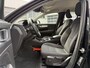Volvo XC40 1.5 T5 Recharge Business Pro | Plug-in Hybrid (PHEV) | Lichtmetalen Velgen 19 inch | Navigatie | Apple Carplay | Android Auto | Keyless Entry | Elektrische Achterklep | Cruise Control Adaptief | BLIS