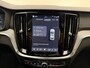 Volvo V60 T8 455pk AWD Plus Dark / GRATIS TREKHAAK T.W.V. € 1.295,- / Panoramisch dak / Head-up display / Keyless / 360Camera / H&K Audio / Sportstoelen.