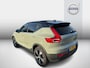 Volvo XC40 Recharge P8 AWD R-Design | Panoramadak | Harman Kardon Audio | Elektrisch Verstelbare Voorstoelen | Trekhaak | Warmtepomp | 360 Graden Camera | Parkeersensoren | Navigatie | Apple Carplay | Android Auto | Keyless Entry