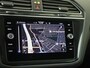 Volkswagen Tiguan 1.4 TSI eHybrid R-Line Business | SoH 100% | Parkeerassistent | Keyless | Achteruitrijcamera | Adaptieve cruise control | Stoel- en stuurwielverwarming | LED matix verlichting | Dodehoek detectie |