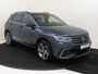 Volkswagen Tiguan 1.4 TSI eHybrid R-Line Business | SoH 100% | Parkeerassistent | Keyless | Achteruitrijcamera | Adaptieve cruise control | Stoel- en stuurwielverwarming | LED matix verlichting | Dodehoek detectie |