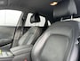 Hyundai Kona Electric EV Premium 64 kWh / Trekhaak met afneembare kogel(geschikt voor fietsendrager) / Navigatie/ Apple Carplay/Android Auto / Airco / Cruise Control / Warmtepomp /