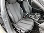 Peugeot 208 GT 100pk | Navigatie | Rondomzichtcamera | Climate Control | Cruise Control | Parkeersensoren v+a | Armsteun | Keyless | Full Led koplampen | Dodehoeksensor | Half lederen sportstoelen | Bluetooth | Draadloze Apple CarPlay / Android Auto + telefoonlader | DAB+ radio | Volledig digitaal instrumentenpaneel | Sfeerverlichting | Donker getint glas | 17" lichtmetalen velgen |