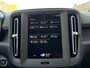 Volvo XC40 T2 129pk Momentum Core Automaat | Climate control | Navigatie | Lm-velgen | Apple / Android | Cruise control