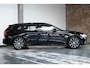 Volvo V60 T6 Plug-in hybrid AWD Plus Dark | Adaptive Cruise Control | 360° Parkeercamera | BLIS | Stoelverwarming | Stuurwielverwarming | Wegklapbare trekhaak | Harman Kardon Premium Audio | Google infotainment |