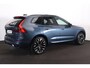 Volvo XC60 T6 Plug-in hybrid AWD Plus Dark - Panorama/schuifdak - IntelliSafe Assist & Surround - Parkeercamera - Verwarmde voorstoelen, stuur & achterbank - Parkeersensoren voor & achter - Elektr. bedienb. voorstoelen met geheugen - Draadloze tel. lader - 21' LMV