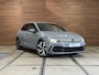 Volkswagen Golf 1.5 eTSI R-Line | IQ LED | Licht + Zicht | Discover Media | Camera | Comfort Pakket | CarPlay | DAB+ |
