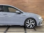 Volkswagen Golf 1.5 eTSI R-Line | IQ LED | Licht + Zicht | Discover Media | Camera | Comfort Pakket | CarPlay | DAB+ |