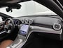 Mercedes-Benz C-klasse 300 e AMG Plug-In Hybride Panoramadak | AMG Styling | Night Pakket | E;ectrische voorstoelen met geheugen Inclusief 24 maanden Mercedes-Benz Certified garantie voor Europa.