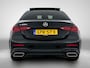 Mercedes-Benz C-klasse 300 e AMG Plug-In Hybride Panoramadak | AMG Styling | Night Pakket | E;ectrische voorstoelen met geheugen Inclusief 24 maanden Mercedes-Benz Certified garantie voor Europa.