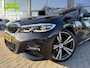 BMW 3-Serie 318i High Executive|Camera|Stoelverwarming|Schuif-/ kanteldak|Trekhaak