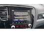 Mitsubishi Outlander 2.4 PHEV Pure | Trekhaak | Parkeercamera | Stoelverw. |