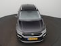 Volkswagen T-Roc 1.0 TSI Style Business Camera - Trekhaak - ACC - Navigatie - Achterklep, elektrisch bedienbaar - Climatronic