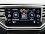 Volkswagen T-Roc 1.0 TSI Style Business Camera - Trekhaak - ACC - Navigatie - Achterklep, elektrisch bedienbaar - Climatronic