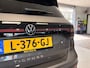 Volkswagen T-Cross 1.0 TSI Life | CAR PLAY | NAVI | PARK PILOT | DONKER GLAS |