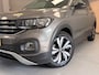 Volkswagen T-Cross 1.0 TSI Life | CAR PLAY | NAVI | PARK PILOT | DONKER GLAS |