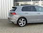 Volkswagen Golf VIII 1.5 eTSI 110kW R-Line DSG | Pano | LED | Navi | Climate | Camera | Parkeer sensoren |
