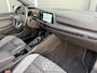 Volkswagen Golf VIII 1.5 eTSI 110kW R-Line DSG | Pano | LED | Navi | Climate | Camera | Parkeer sensoren |