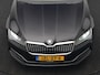 Skoda Superb Combi 1.4 TSI iV Business Edition Plus Plug In Hybrid 218pk PHEV | Trekhaak Af Fabriek | Crystal LED | Canton Audio | Sportstoelen & Stuur Verwarmd | Camera | Keyless | Cruise Control | Navigatie | Apple Carplay | Virtual | DAB | 17"L.M |