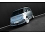 Volkswagen ID. Buzz Pure Limited Edition 59 kWh | Trekhaak | Adaptive Cruise | Open & Close Pakket | 4 Seizoenen Banden