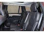 Volvo XC90 T8 Plug-in hybrid AWD Ultra Dark - Luchtvering - Panorama/schuifdak - IntelliSafe Assist & Surround - 360º Camera - Harman Kardon Audio - Adaptieve LED koplampen - Verwarmde voorstoelen, stuur & achterbank - Parkeersensoren voor & achter - Elektr. bedienb. voorstoelen met geheugen - Geventileerde voorstoelen - Head up display - Draadloze tel. lader - Extra getint glas - 22' LMV