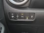 Hyundai Kona Electric EV Comfort Smart 64 kWh Automaat / Accu SOH 100% / Dealer onderhouden / Warmtepomp / CCS Snellader / WLTP bereik 484 km bereik stad 660 km / Stuur- & Stoelverwarming / Krell Audio Systeem / Adaptief cruise control /