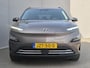 Hyundai Kona Electric EV Comfort Smart 64 kWh Automaat / Accu SOH 100% / Dealer onderhouden / Warmtepomp / CCS Snellader / WLTP bereik 484 km bereik stad 660 km / Stuur- & Stoelverwarming / Krell Audio Systeem / Adaptief cruise control /