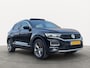 Volkswagen T-Roc 2.0 TSI 190PK 4Motion R-Line Pano Virtual Dode-hoek Beats