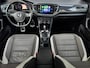Volkswagen T-Roc 2.0 TSI 190PK 4Motion R-Line Pano Virtual Dode-hoek Beats